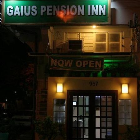 Gaius Inn Manila Bagian luar foto