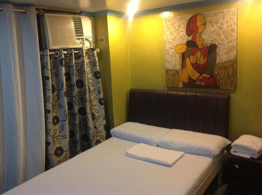 Gaius Inn Manila Bagian luar foto